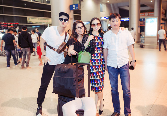 Chị em Hà Phương, Minh Tuyết cùng bay về nước